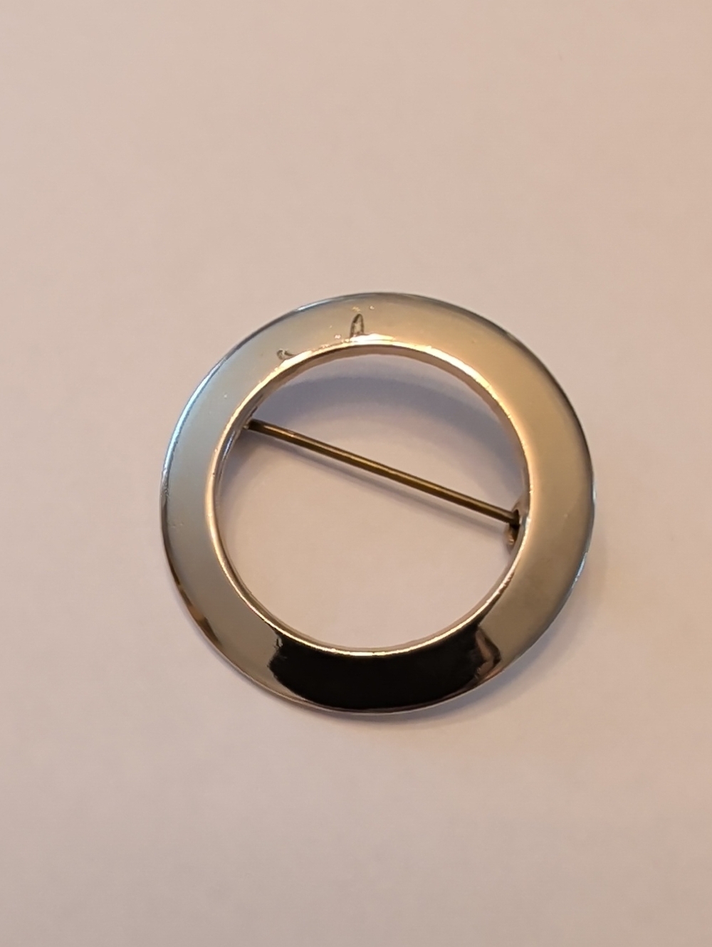 Classic Round Silver-Tone Brooch Pin